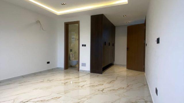 Lekki, Lagos cowrie creek estate3