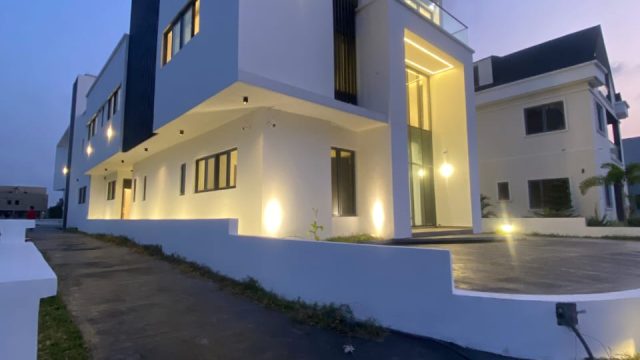 Lekki, Lagos cowrie creek estate6