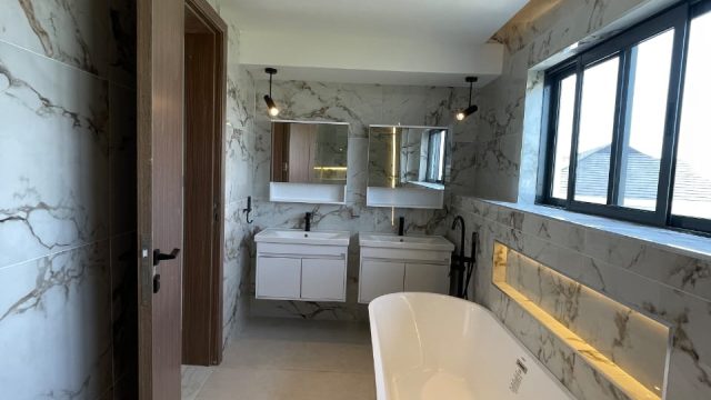 Lekki, Lagos cowrie creek estate9