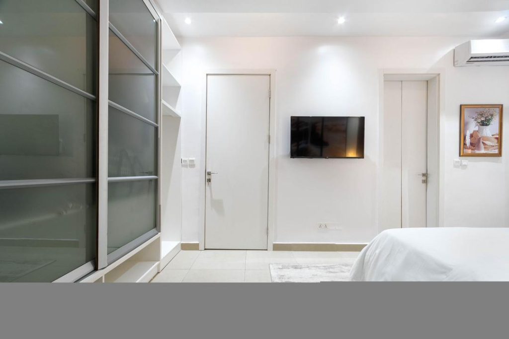 Lekki phase 1 shortlet