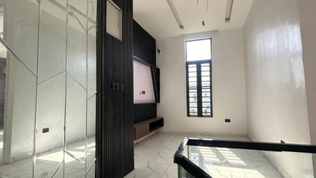 Orchid, Lekki6