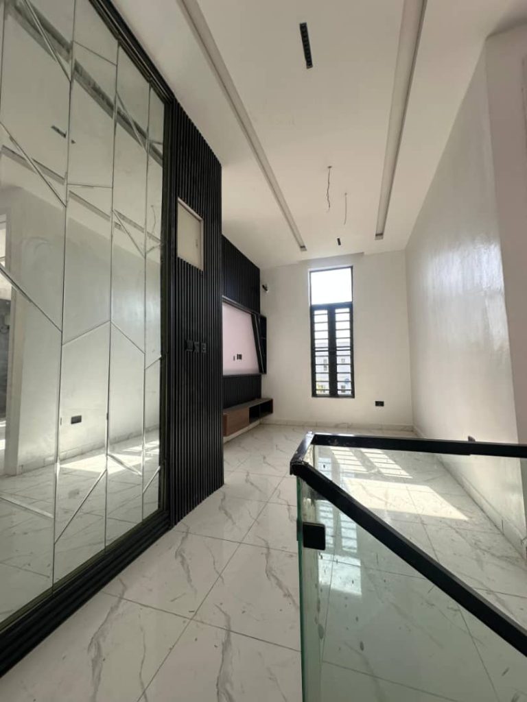 Orchid, Lekki6