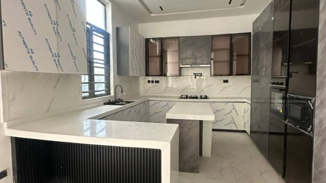 Orchid, Lekki8