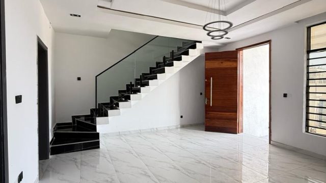 Ikota GRA Extension, Lekki, Lagos10