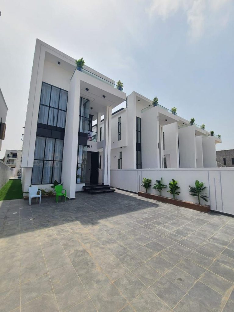 Ikota GRA, Lekki, Lagos