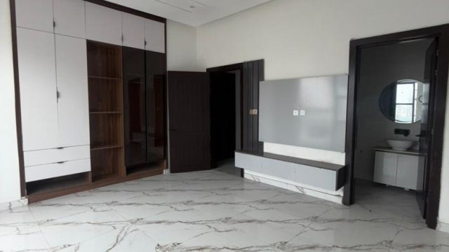 Osapa, Lagos8